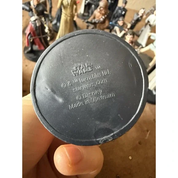 Star Wars Lot of 24 Disney Lucas Film Ltd Action Figures - Picture 10 of 12